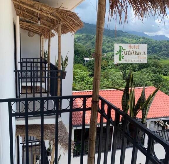 Номер Стандарт с Балконом, Cafénaranja Xilitla