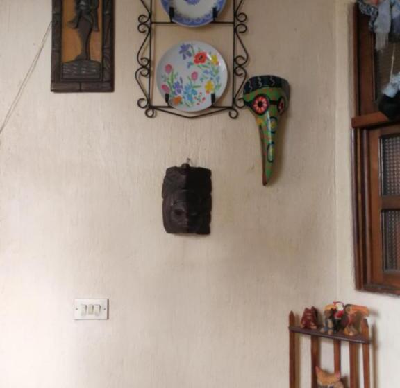اتاق اکونومی یک تخته, Chalet