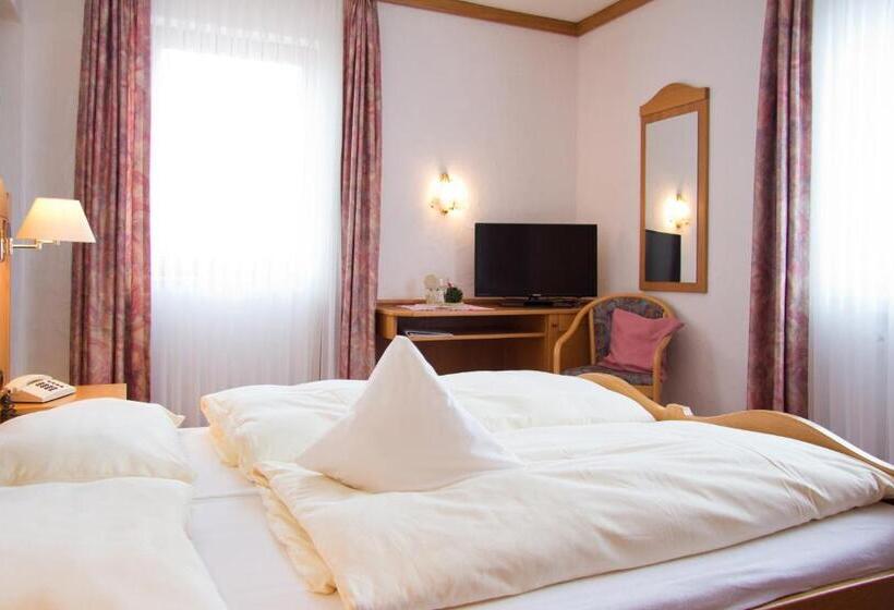 Номер Стандарт, Gasthof Und Pension Zur Sonne