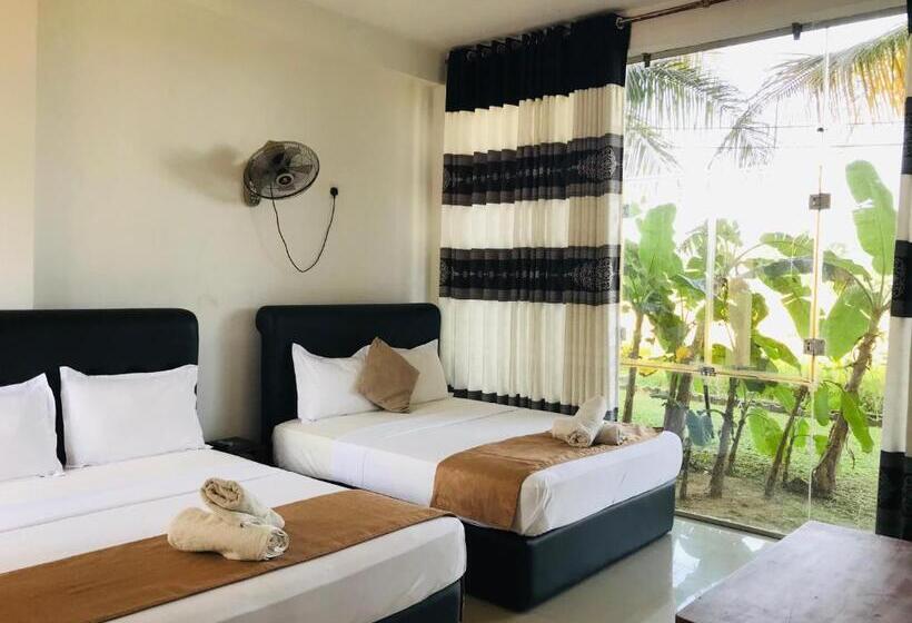 Четырехместный Номер Deluxe, Rivonway Hotel Polonnaruwa