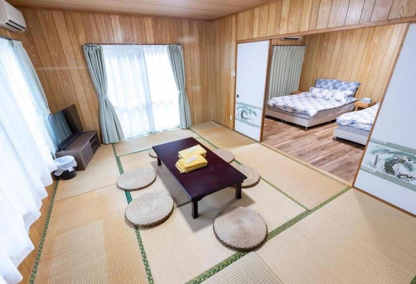 浴室共有ファミリールーム, Kamekamehouse