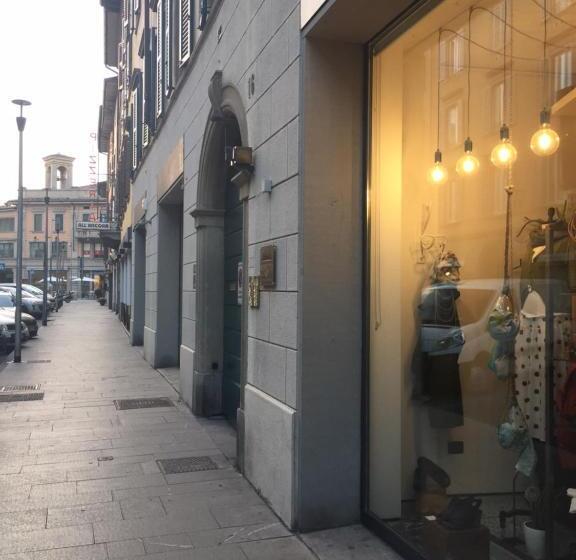 اتاق استاندارد چهارنفره با بالکن, Bergamo Sottosopra