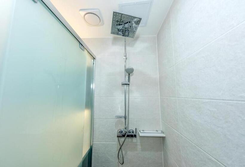 اتاق اکونومی, Arts Spa&poolvilla