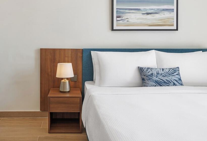 Студио Стандарт Вид на Море с Балконом, Beach Bay Hotel Mirfa