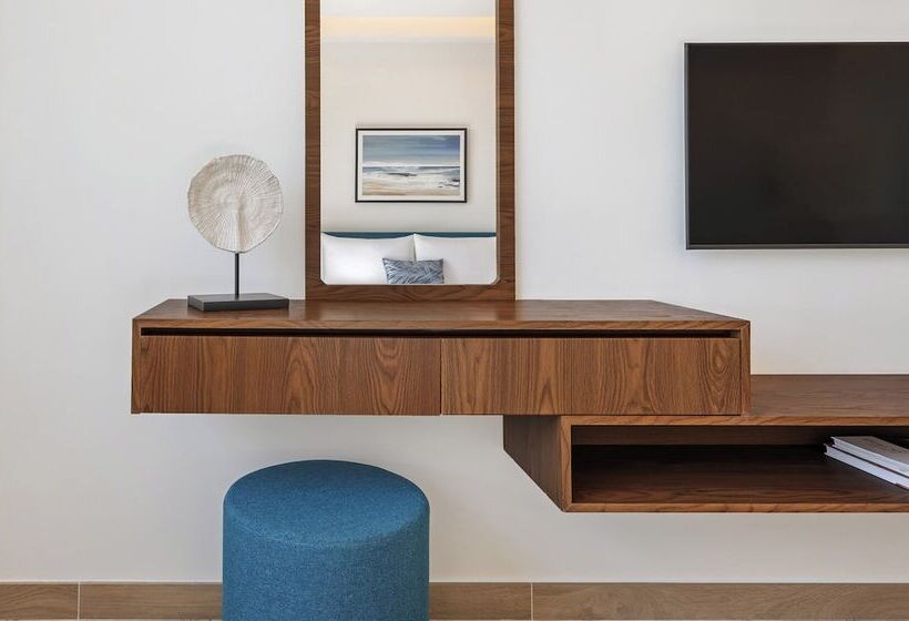 Апартаменты 2 Спальни, Beach Bay Hotel Mirfa