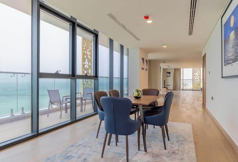 Апартаменты 3 Спальни Вид на Море, Beach Bay Hotel Mirfa