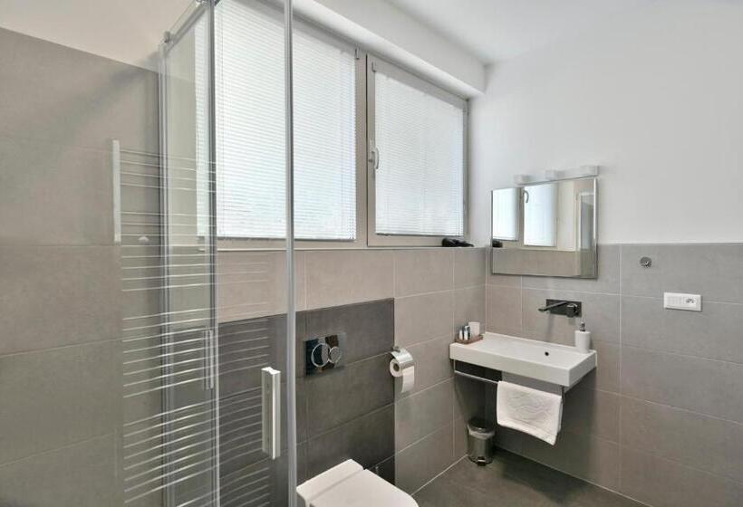 اتاق لوکس, River View Apartments