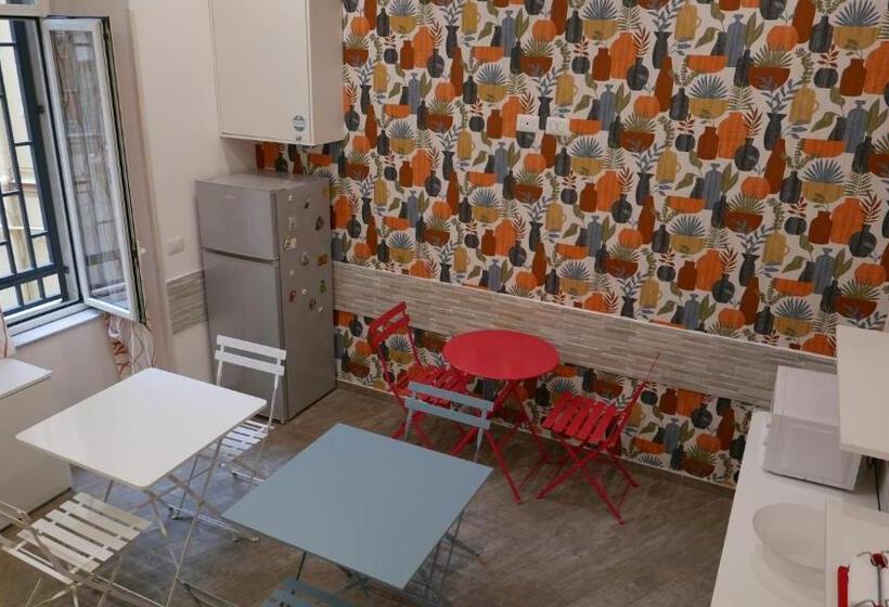 اتاق کلاسیک, B&b Da Ary Colorful Rooms