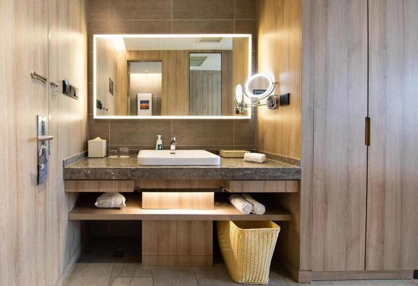 Номер Superior, Atour Hotel Yantai South Station Yingchun Street