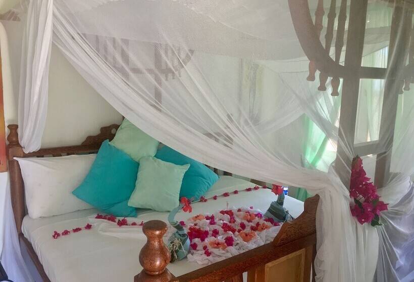 Номер Стандарт, Driftwood Beach Lodge