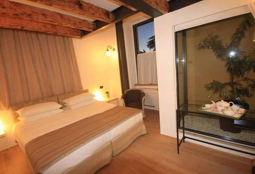 اتاق استاندارد, Lisander B&b