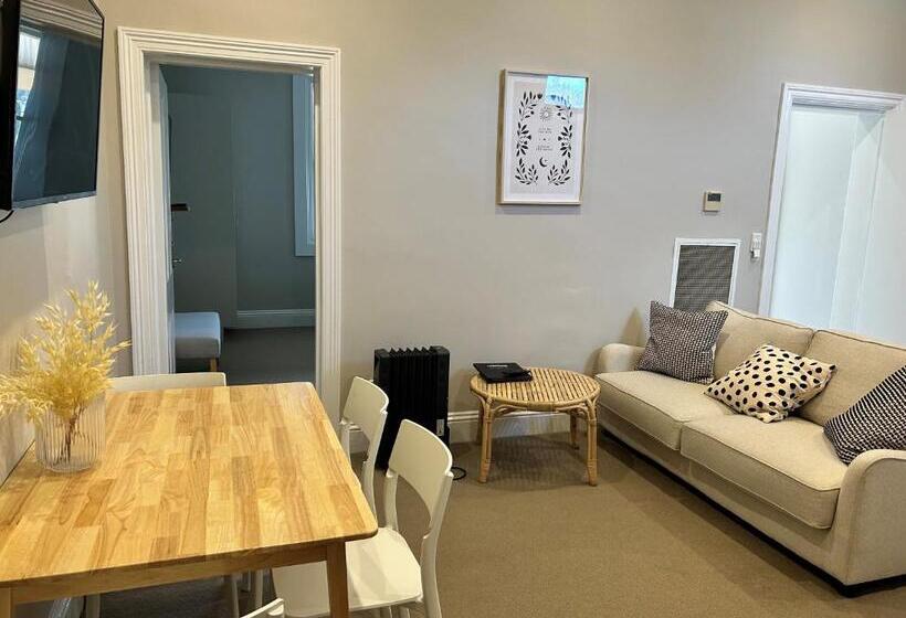침실 2개 아파트, Millthorpe Motel