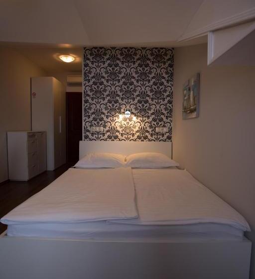 Номер Стандарт в Мансарде, Villa Tamaris