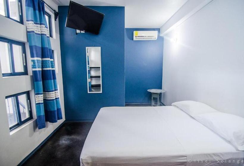 スタンダードルーム, Hostal Azul Y Blanco
