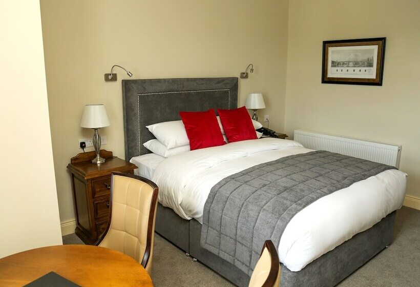 Номер Стандарт, Crover House Hotel & Golf Club