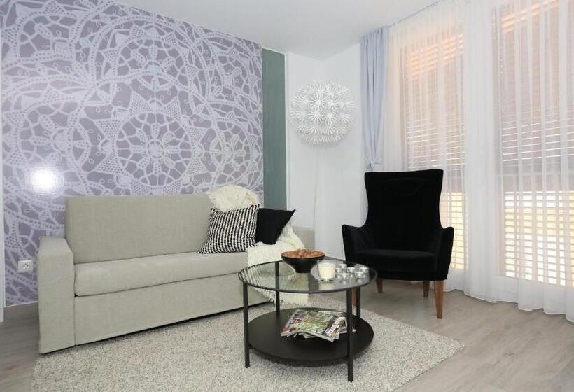 Апартаменты 1 Спальня, Apartments & Rooms Mareta Exclusive