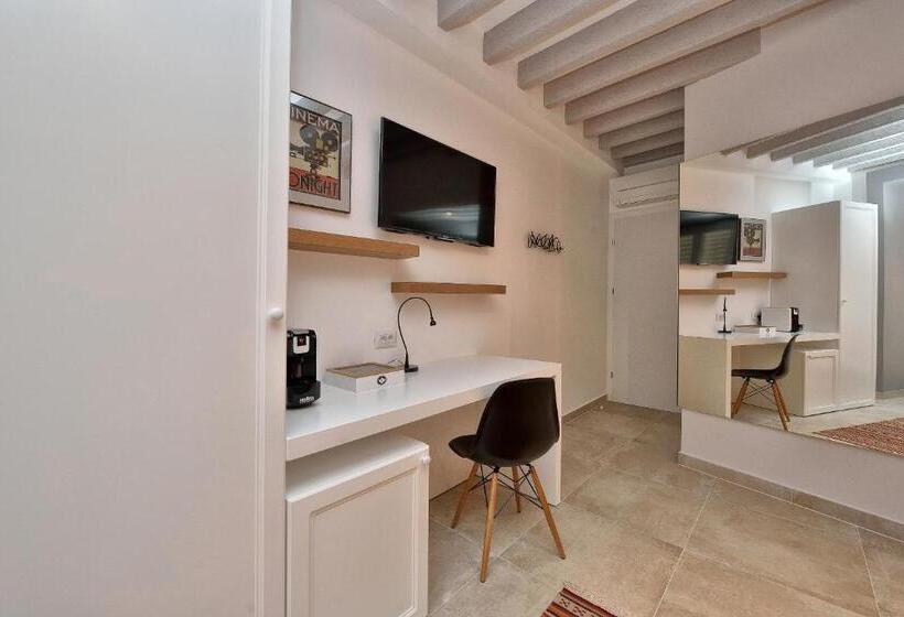 Номер Стандарт Вид на Город, Apartments & Rooms Mareta Exclusive
