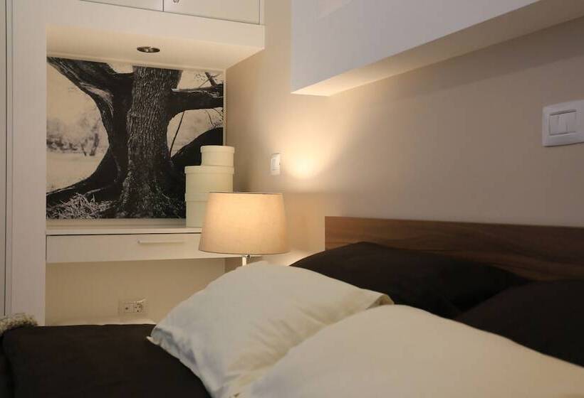 Апартаменты 1 Спальня с Балконом, Apartments & Rooms Mareta Exclusive