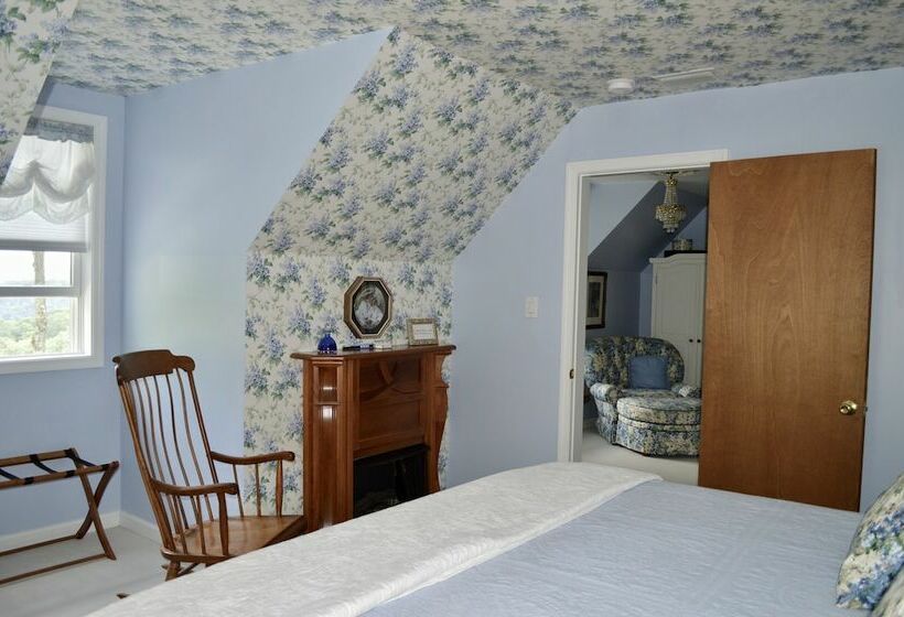 Номер Стандарт Двуспальная Кровать, Bald Mountain House Inn At The Wolf Laurel Resort