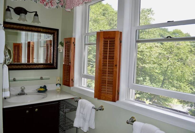 Номер Стандарт Двуспальная Кровать, Bald Mountain House Inn At The Wolf Laurel Resort