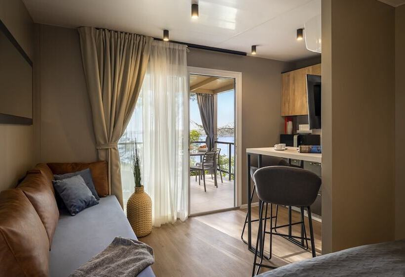 کلبه ییلاقی, Camping Lanterna Premium Resort   Vacansoleil Maeva