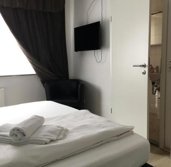 اتاق استاندارد, Pension Alis Augsburg