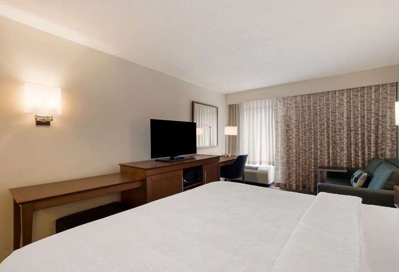 Студия Стандарт, Hampton Inn San Marcos, Ca