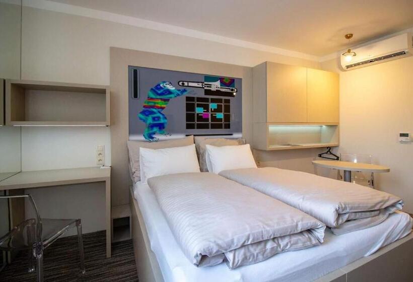 اتاق لوکس, Smarthotel Nezvalova Archa