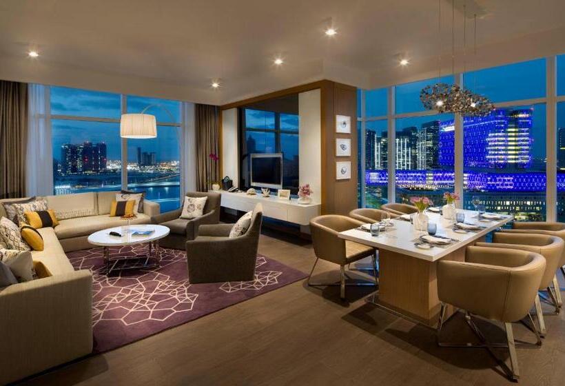 带3个卧室带海景的公寓, Beach Rotana Residences