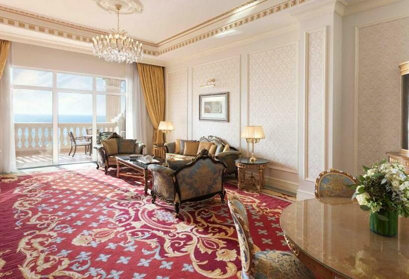 Люкс Премиум, Raffles The Palm