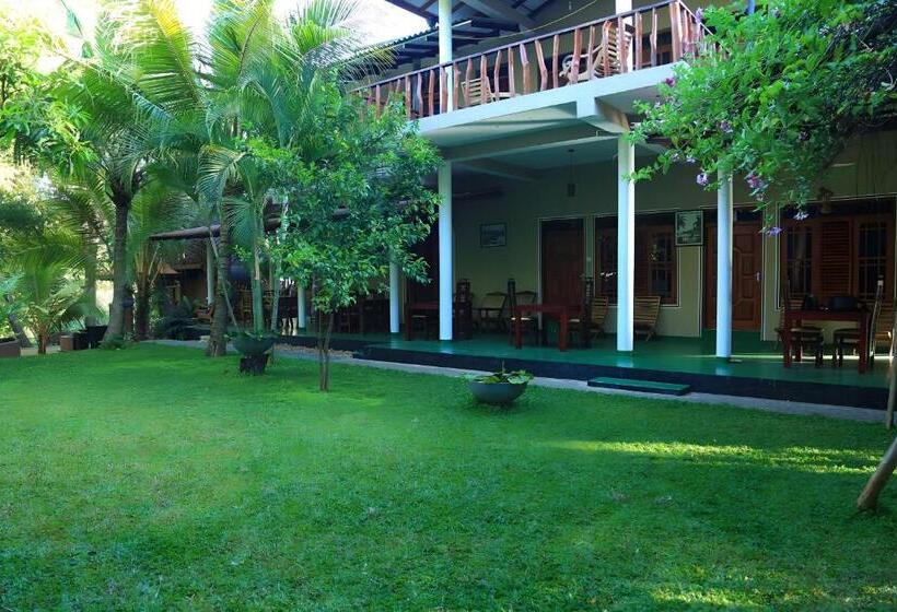 Номер Стандарт, Yala River Face Inn