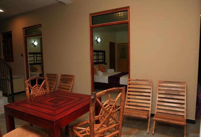 Апартаменты 2 Спальни, Yala River Face Inn