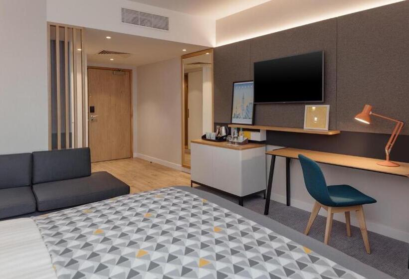 اتاق استاندارد, Holiday Inn London Heathrow   Bath Road, An Ihg