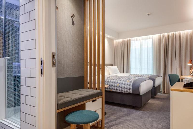 اتاق استاندارد, Holiday Inn London Heathrow   Bath Road, An Ihg