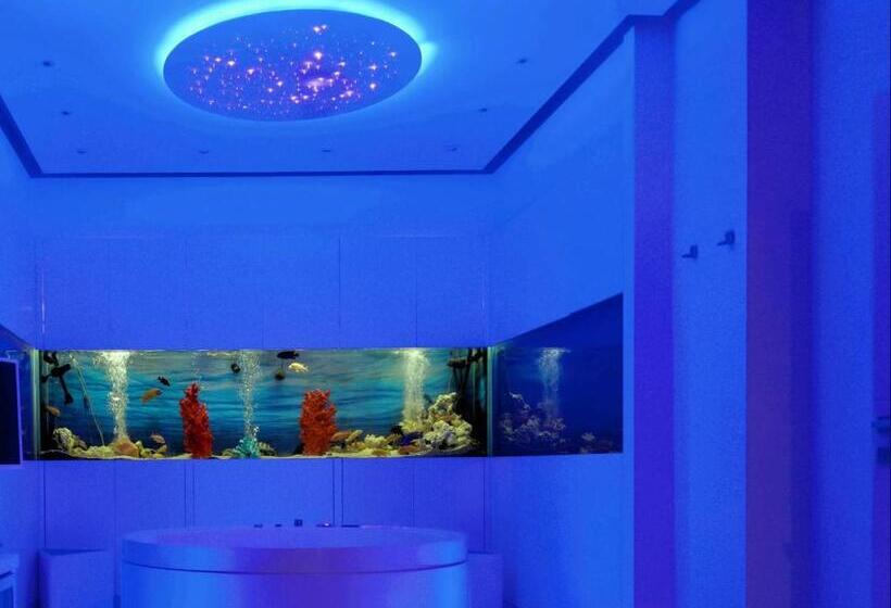 سوئیت با تخت بزرگ, Aquaboutique Wellness&spa