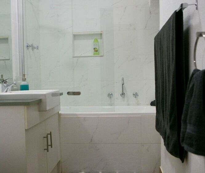 Дом 4 Спальни, Breakaway Views 374 Alp St