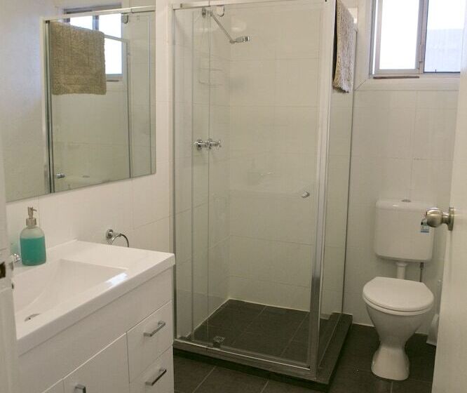Дом 3 Спальни, Breakaway Views 374 Alp St
