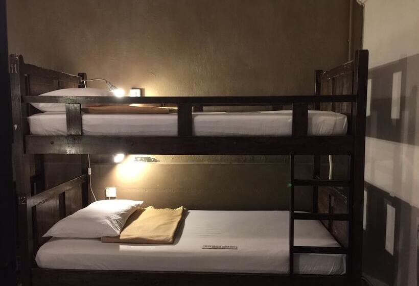 تختخواب در اتاق مشترک, Old Penang Guesthouse   Hostel