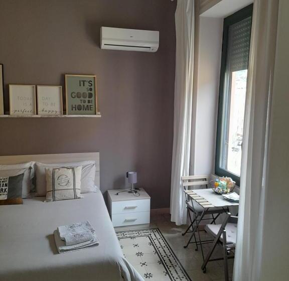 اتاق استاندارد با تخت بزرگ, Lavilletta B&b