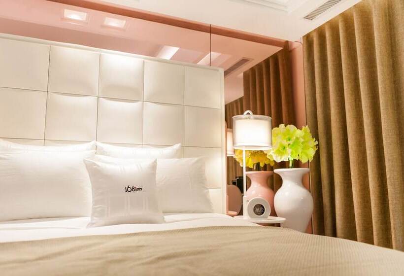 اتاق سوپریور, Six Star Motel  Taoyuan
