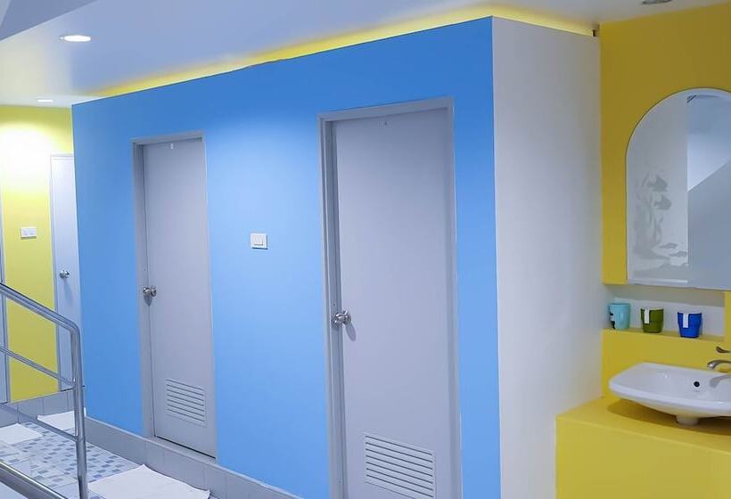 اتاق خانوادگی با سرویس بهداشتی مشترک, Hua Hin Night Market Hostel
