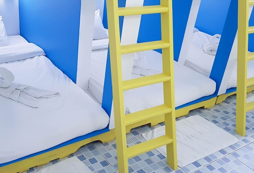 اتاق خانوادگی با سرویس بهداشتی مشترک, Hua Hin Night Market Hostel