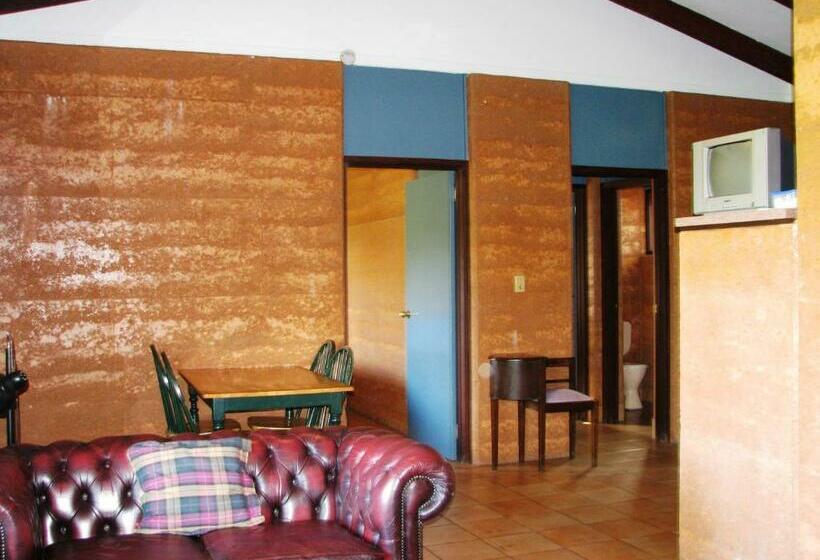 Дом 2 Спальни, Pemberton Lake View Chalets