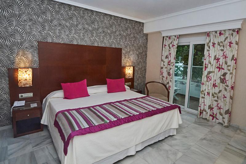 اتاق لوکس, Rj Hotel Naha