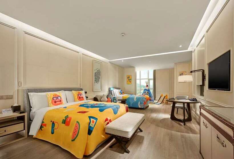 Номер Executive, Hilton Dalian Golden Pebble Beach Resort