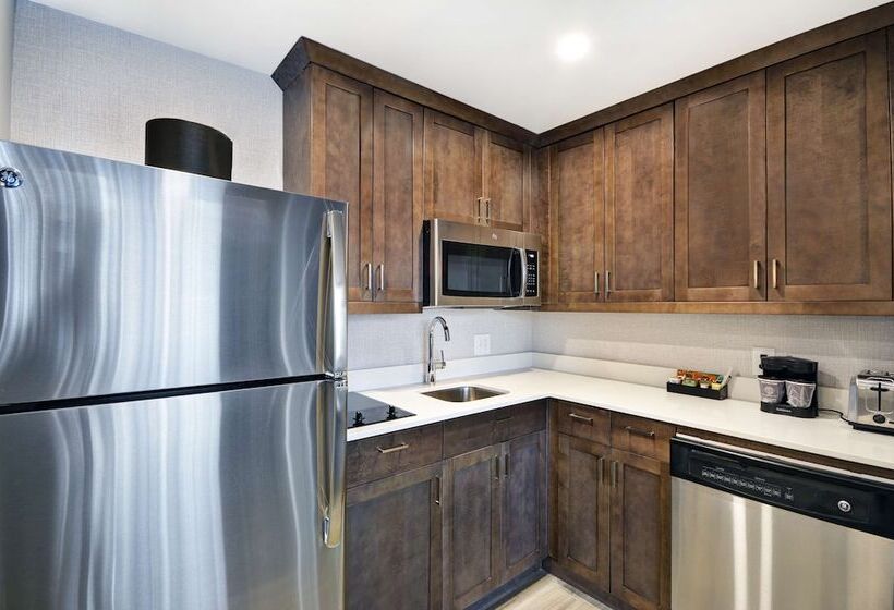 Lakosztály, Homewood Suites By Hilton Athens Downtown University Area