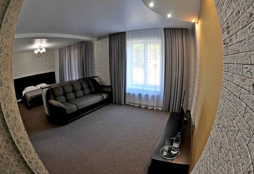 جناح عائلي, Park Hotel Eurasia