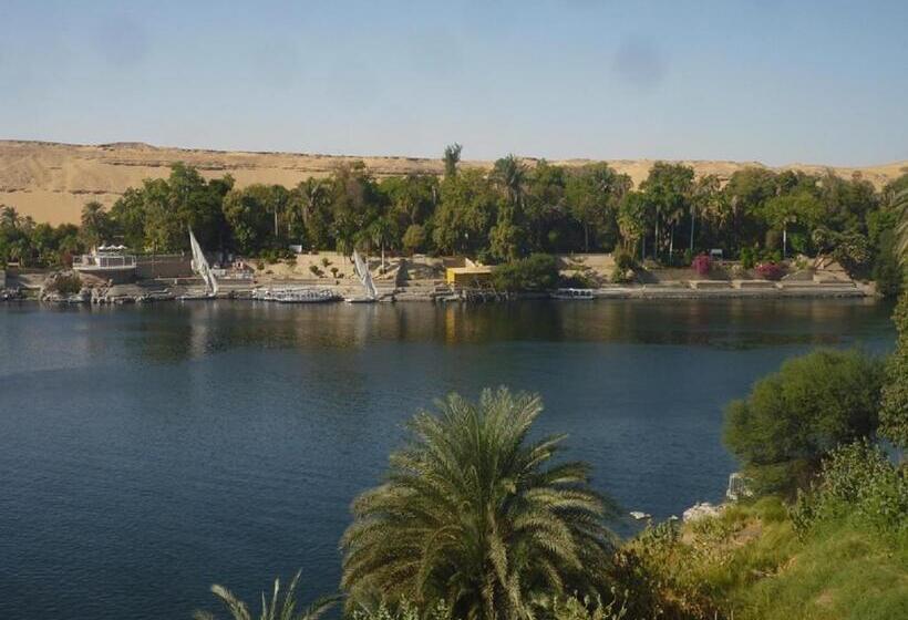اتاق لوکس با چشم‌انداز دریا, El Prince Guesthouse
