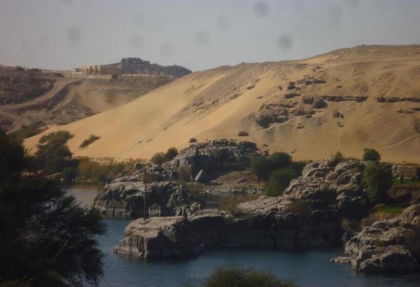 اتاق لوکس, El Prince Guesthouse