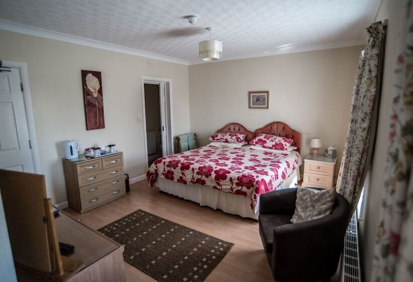 Номер Стандарт, Holcombe Guest House